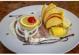 Najlepsze pomysły na śledzie na słodko