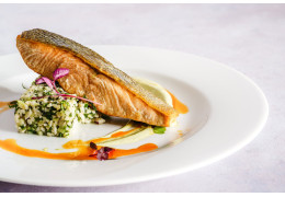 Mintaj z piekarnika - tych zasad warto się trzymać przy pieczeniu